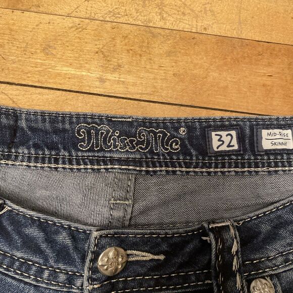 Miss Me Jeans Women’s Size 32 Mid Rise Skinny Embroidered Denim Stretch - Picture 3 of 16
